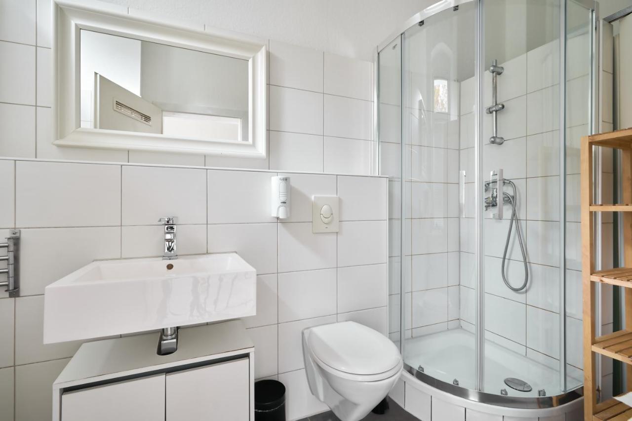 Cityapartment Fuer Bis Zu 8 Personen Berlin Exterior photo
